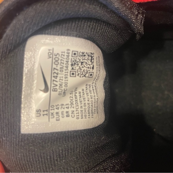 Nike LeBron Witness 4 Tennis Shoes - Picture 4 of 6